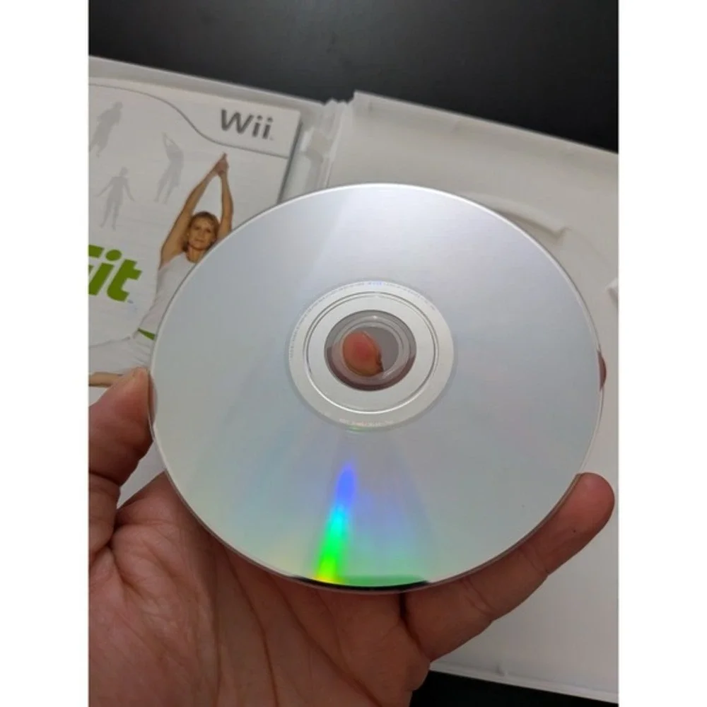 Wii Fit (Nintendo Wii, 2008) Video Game Workout Fitness Active Needs New Case‎